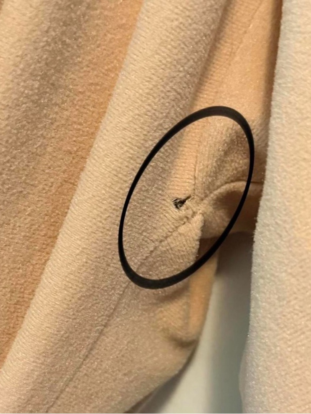 Vanity Fair Two-Tone Kimono Robe in Camel and Black, Size M - Picture 4 of 6
